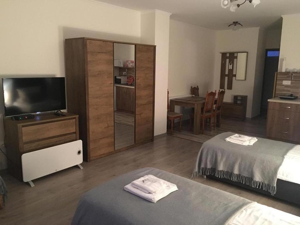 Aranykorona Hotel ميسكولك المظهر الخارجي الصورة